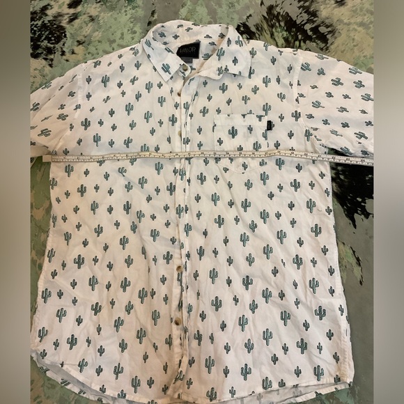 Valor cactus button down - Picture 2 of 6